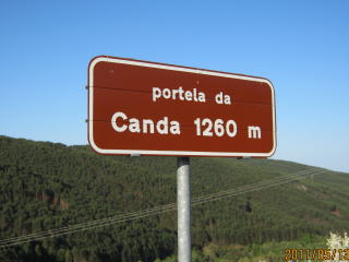 Canda峠の標識